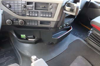 Volvo 460 FH 6x2,NOVE PNEU. 8x,NEZAV.KLIMA,ACC,2 KS - 10