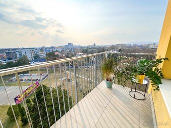 Na predaj: Slnečný 2-izbový byt s panoramatickým výhľadom - 10