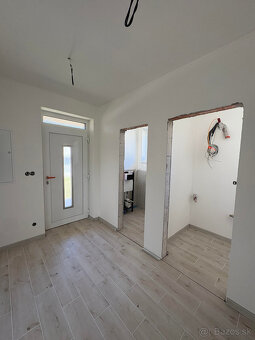 Novostavba v Nesvadoch - 10