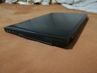 Lenovo Y500. i7-4-jadro. 15,6 FHD. 16 GB RAM. 256 GB SSD+1TB - 10