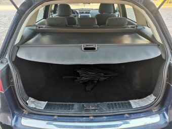 Fiat Croma kombi 1.9 JTD - 10