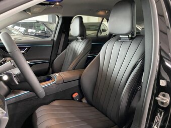 Mercedes-Benz E - 10