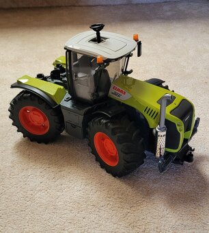 Bruder traktor Claas Xerion 5000 - 10