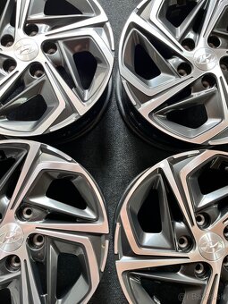 5x114,3 R16 Originál Hyundai i30 - TOP STAV - 10