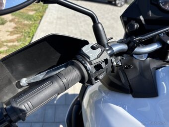 Suzuki DL650 V-Strom 2018 - 10
