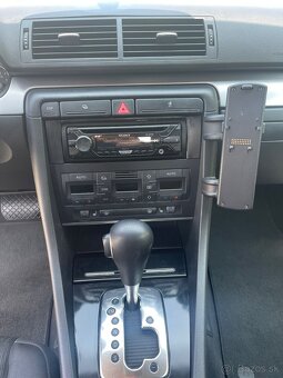 Audi A4 2.0 TDI Premium multitronic - 10