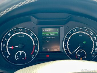 Škoda Octavia Combi 2.0 TDI DPF RS DSG - 10