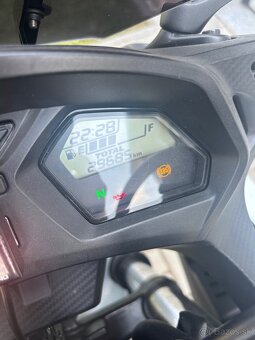 Honda CBR 650 F - 10