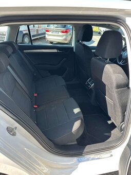 Predám Škoda Superb 3 combi obsah 2 liter desel ročník 2016 - 10