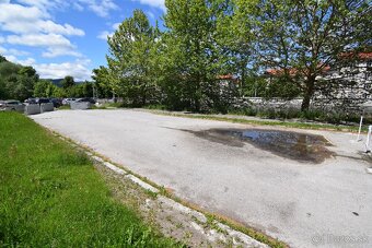 Ponúkame 10 parkovacích miest v centre Banskej Bystrice - 10