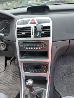 Peugeot 307 - 10