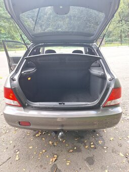 Hyundai Accent - 10