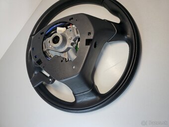 Kožený volant momo subaru - 10