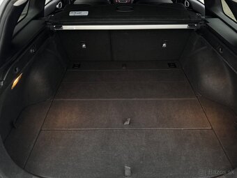 Kia Ceed SW 1.5 T-GDi Gold A/T - 10