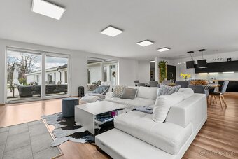 Predáme RD na Záhorí s vnútorným bazénom, garážou .... - 10