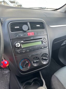 Fiat Grande Punto 2009 - 10