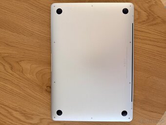 MacBook Air 13” 2019 - 10