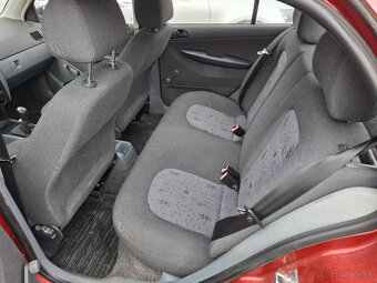 ŠKODA FABIA 1,2 HTP 2003 - 10