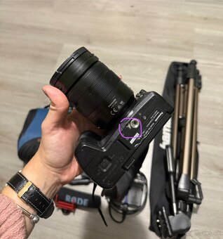Panasonic Lumix G7 s príslušenstvom - 10