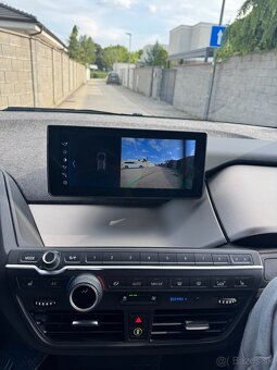BMW i3s 120Ah, r.2022, Adaptív LED/Temp., Kamera, Vyhr.sedad - 10