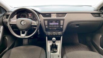 Škoda Octavia Scout - 2,0tdi 110kw 6M s výkonom 150 koní - 10