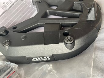 Kufor Givi - 10