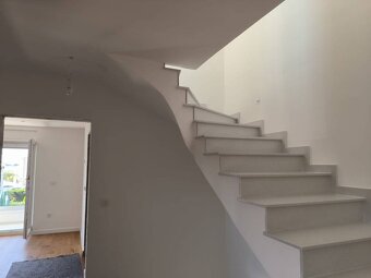 CHORVÁTSKO - Trojpodlažný apartmán s bazénom - TRIBUNJ - 10