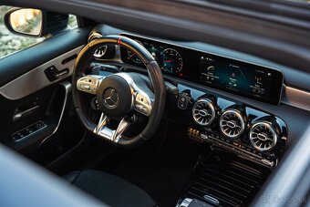 Mercedes-Benz A 35 AMG 4Matic / Designo Magno / Night Editio - 10