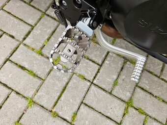 Suzuki DL 1000 V-Strom ABS - 10