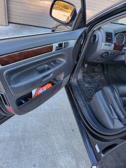 Tuareg 2.5 tdi automat - 10