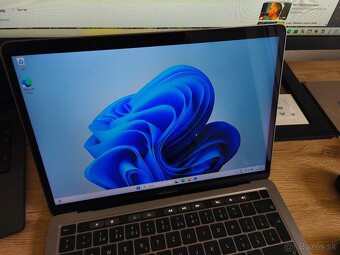 Macbook Pro 2020 i5/16GB/512GB s touchbarom - 10