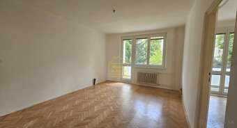 ⭐️ Veľký 4 izbový byt s 2 lodžiami, plocha 85 m2., sídl. II. - 10