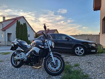 Suzuki GSR 600 - 10