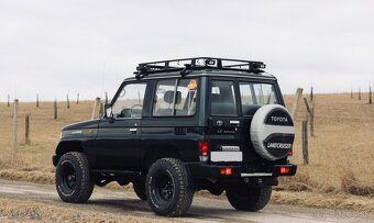 Toyota Land Cruiser Kzj 70 LX 3.0 Turbo - 10
