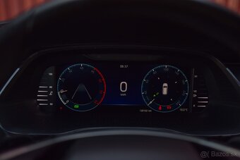 🚘 ŠKODA OCTAVIA COMBI 2.0TDI EXECUTIVE DSG | 1. MAJITEL | O - 10