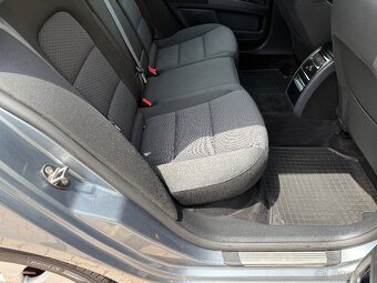Skoda Superb 2,0 TDi - 10
