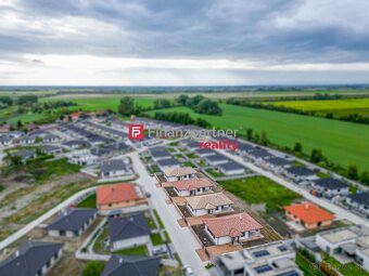 4-izbové rodinné domy v Lehniciach len 20 min. od BA - skola - 10