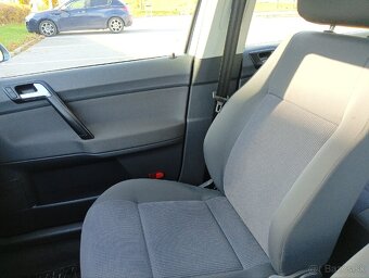 Volkswagen Polo 1.2 Benzín (2005) - 10