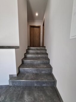 Prenájom 1-izbového bytu s parkovaním - 10