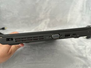 Lenovo x240  12.5" / i3 / 4GB / 250GB + Docking - 10