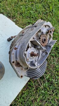 Motor ČZ 250 typ 455 - 10