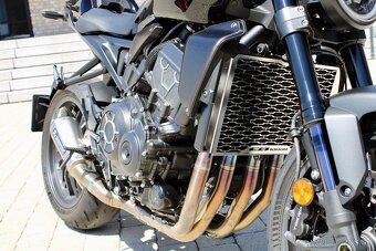 Honda CB1000R Black Edition - 10