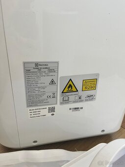 Predám mobilnú klimatizáciu Electrolux Comfort 600 EXP26U339 - 10
