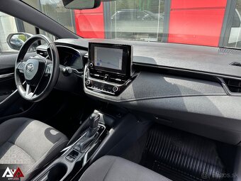 Toyota Corolla Combi 1.8 Hybrid e-CVT Comfort,Pôvodný lak,SR - 10