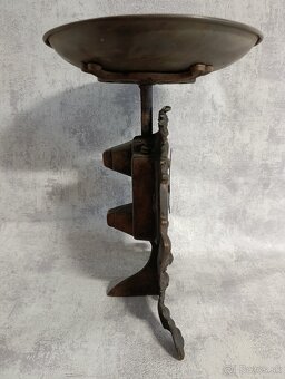 Velmi pěkné jednomiskové figuralné 10kg váhy. Stará váha - 10