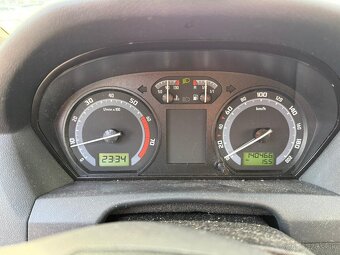 Škoda fabia 1.2 - 10