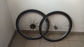 Predám kolesá 20",24",26",28" rôzne druhy s kontrolu, na - 10