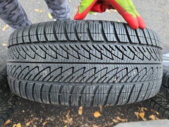 Zimne kolesa Mercedes CLA,Vito,Viano 225/40 r18 - 10