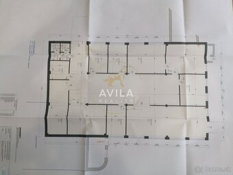 PREDAJ: obchodné priestory - 10