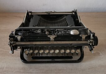 Starožitný skladací písací stroj ERIKA model 4 z roku 1927 - 10